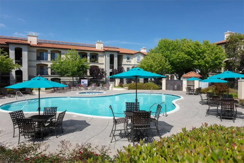 Hilltop Bayview Apratments Oakland.